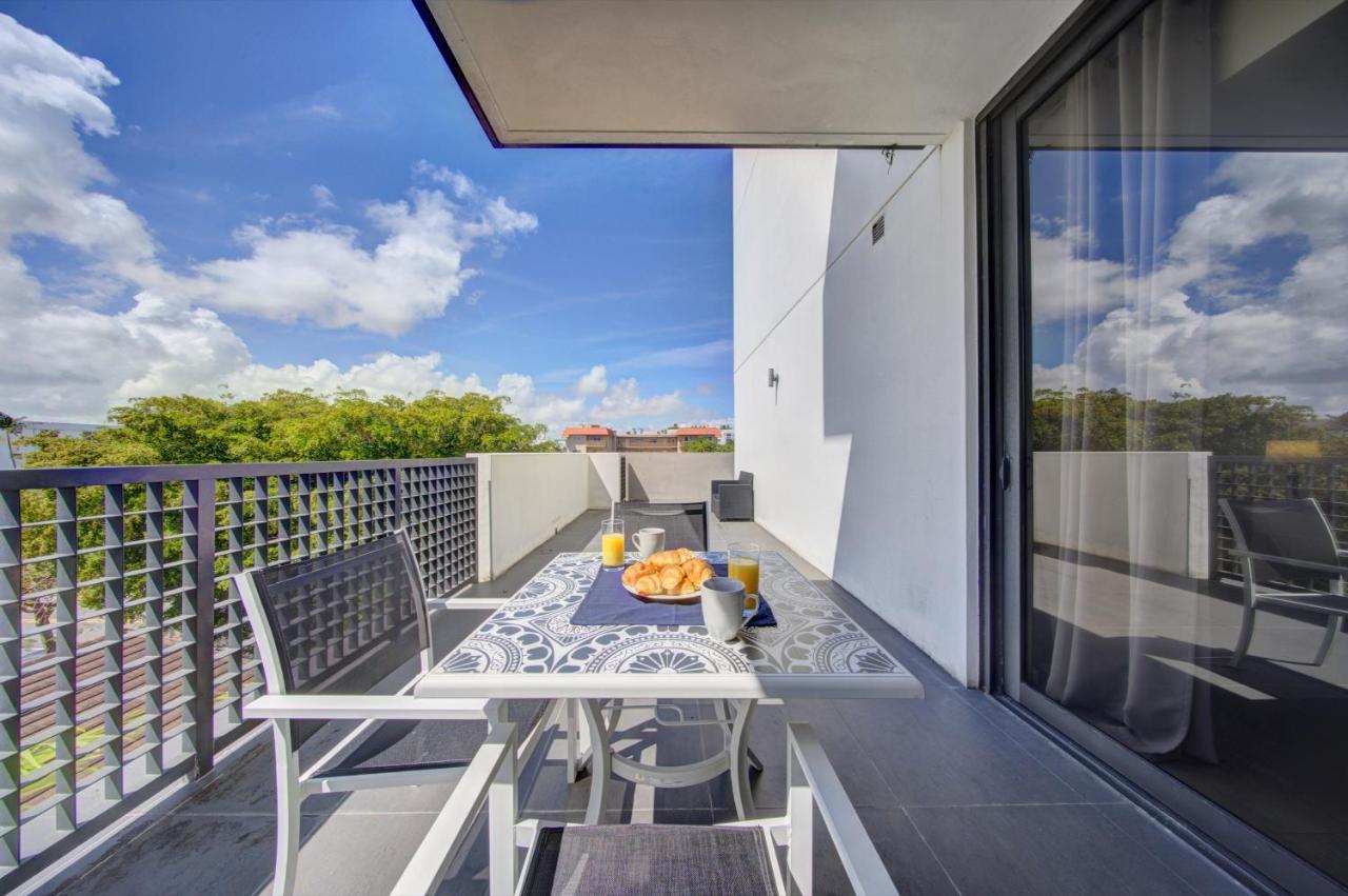 Moderno Residences By Bay Breeze Bay Harbor Islands Exterior foto
