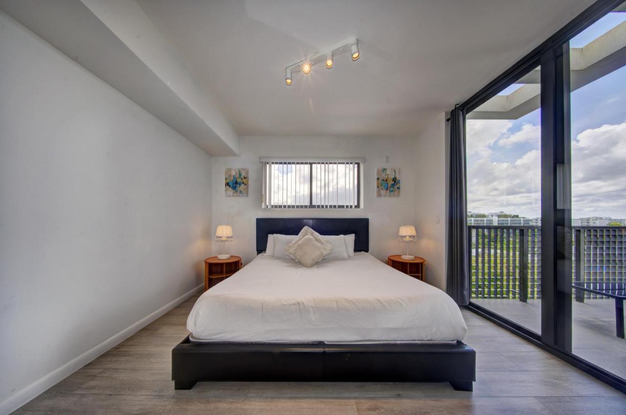 Moderno Residences By Bay Breeze Bay Harbor Islands Exterior foto