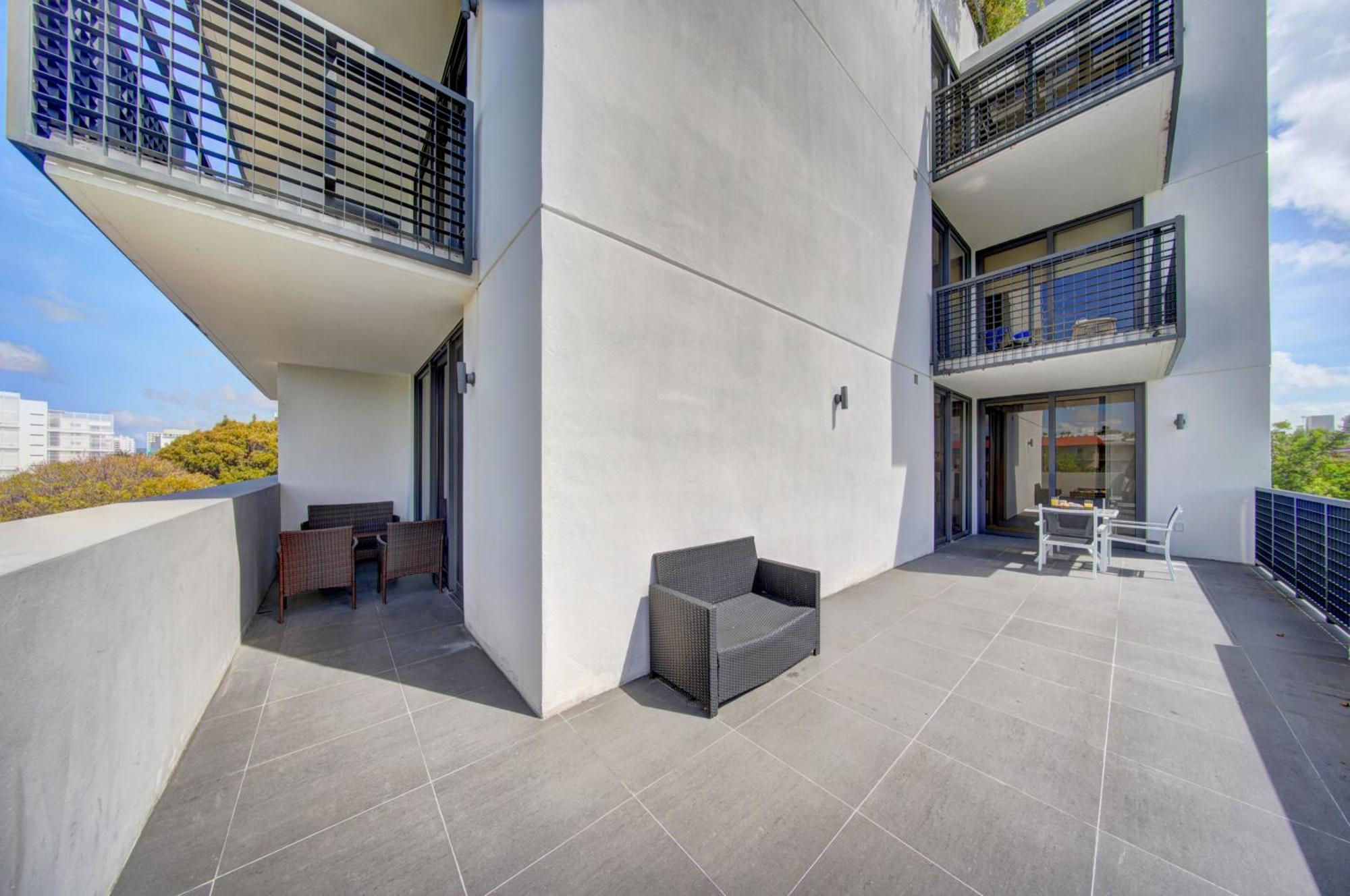 Moderno Residences By Bay Breeze Bay Harbor Islands Exterior foto
