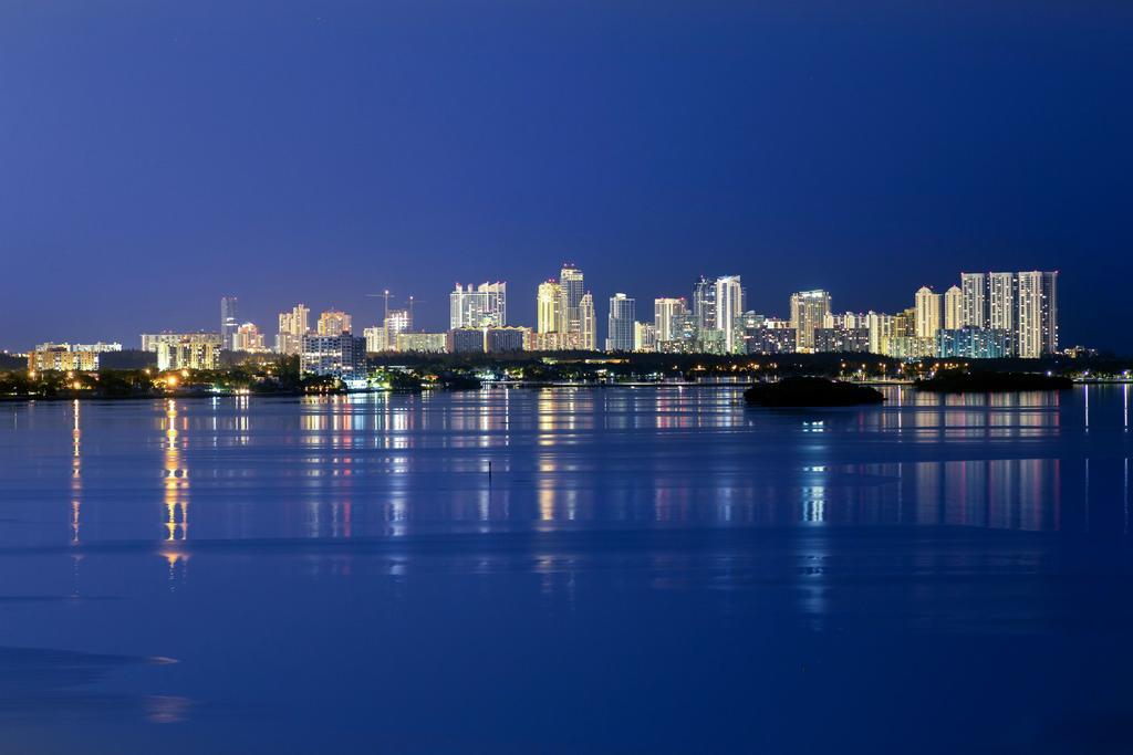 Moderno Residences By Bay Breeze Bay Harbor Islands Exterior foto